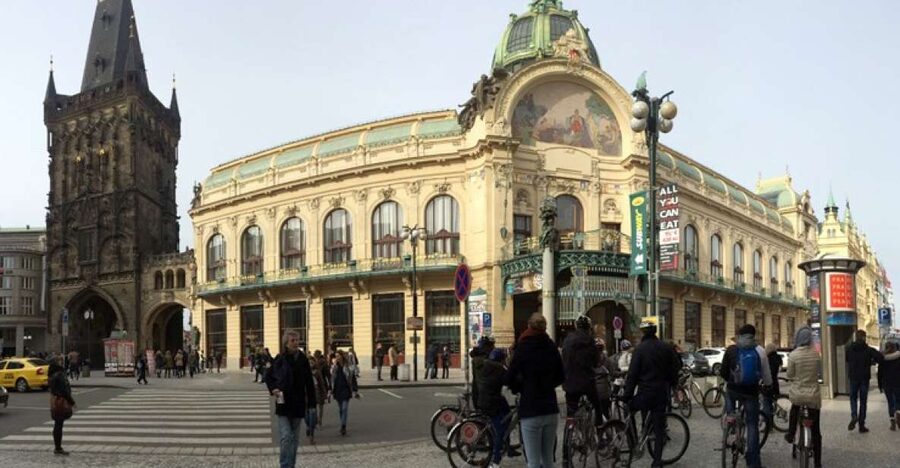 Prague "ALL-IN-ONE" - big tour - Reaching Prague Castle and Lesser Town