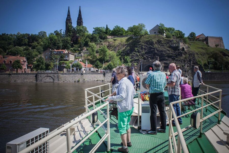 Prague: An unforgettable 2-hour cruise on the Vltava River. - Key points to know before boarding
