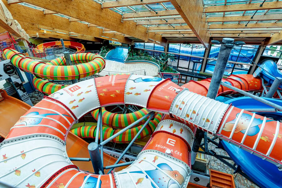 Prague: Aquapalace Indoor/Outdoor Water Park Ticket - The Wellness Area and 150 CZK Sauna Supplement