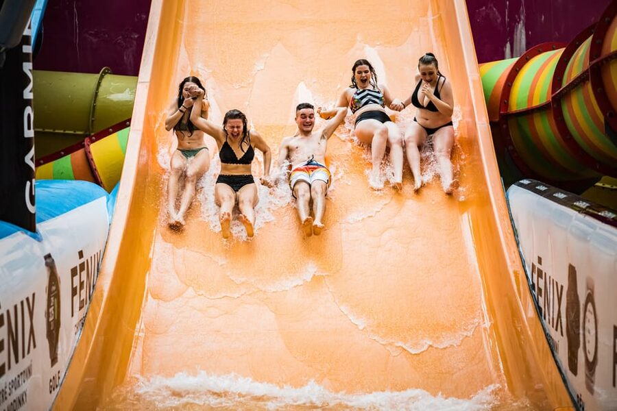 Prague: Aquapalace Indoor/Outdoor Water Park Ticket - Getting There from Prague by Public Transport
