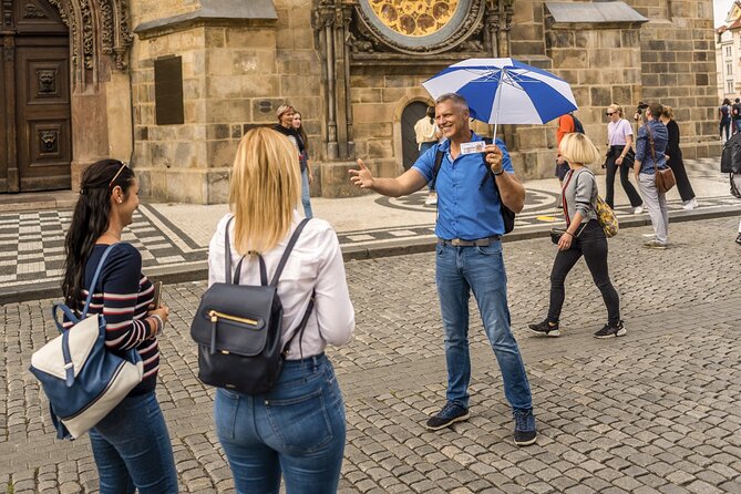 Prague Astronomical Clock Tower Ticket+20min Intro & opt. E-guide - Finding the meeting point on Maiselova Street