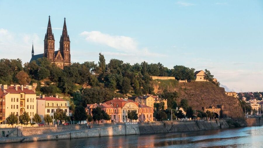 Prague Audioguide - TravelMate app for your smartphone - How this Prague audio guide works