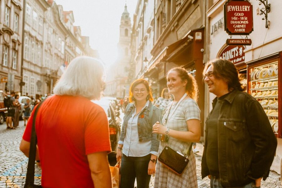 Prague: Award-Winning Old Town Food Tour with Four Drinks - The guide makes the difference