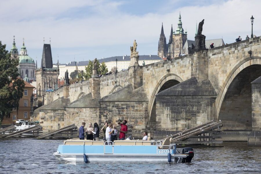Prague: Beer Boat Tour - Why the group price can make sense