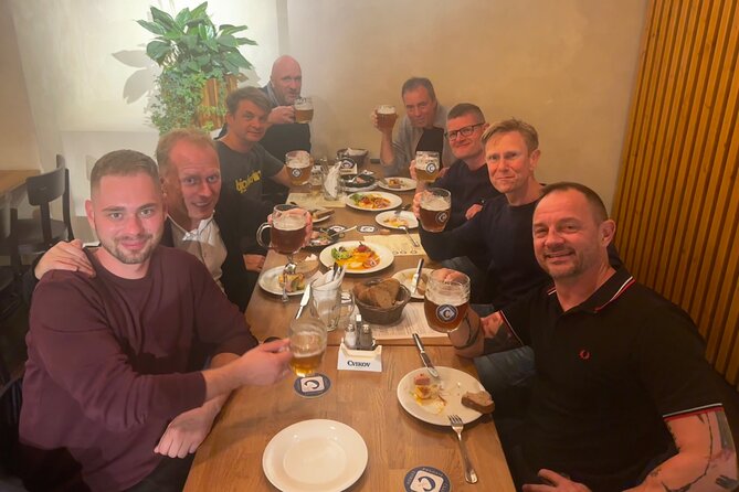 Prague Beer Tasting - 8 types of Czech beer included - What the guide adds to the tasting