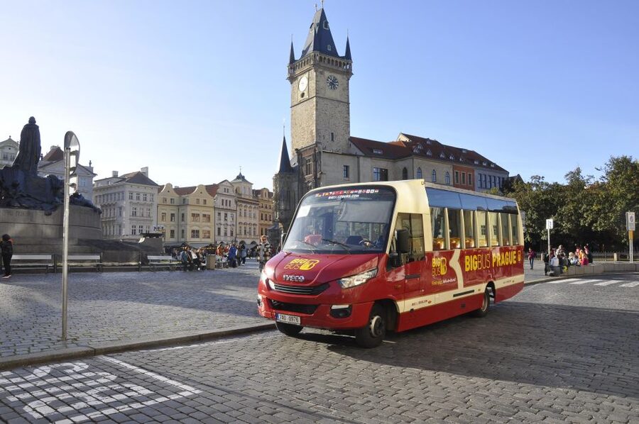 Prague: Big Bus Hop-on Hop-off, Castle Tour and River Cruise - How the bus schedules affect your day