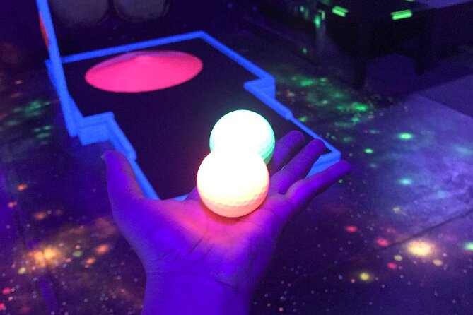 Prague Black Light Mini Golf Admission Ticket - What happens across the 18 holes