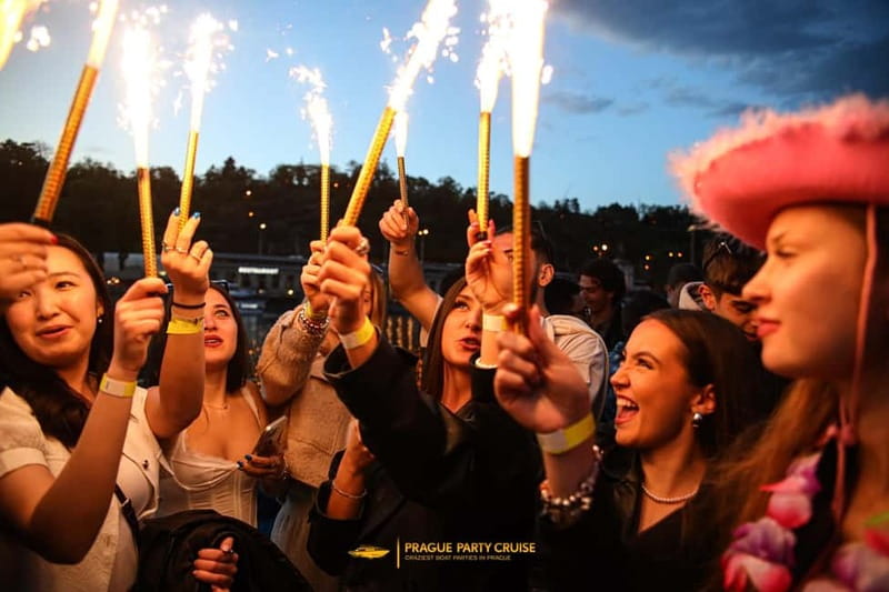 Prague : Boat Party with Afterparty at EPIC - The evening begins at Loď Odra