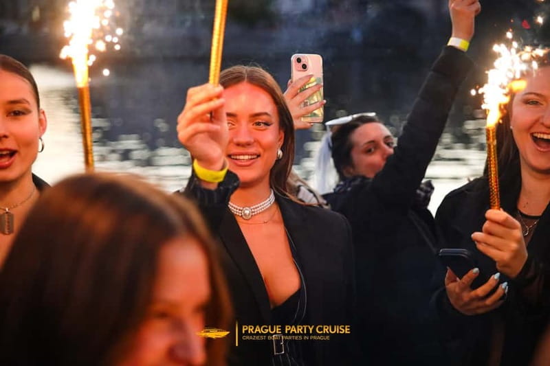 Prague : Boat Party with Afterparty at EPIC - Languages, cancellation, and useful planning details