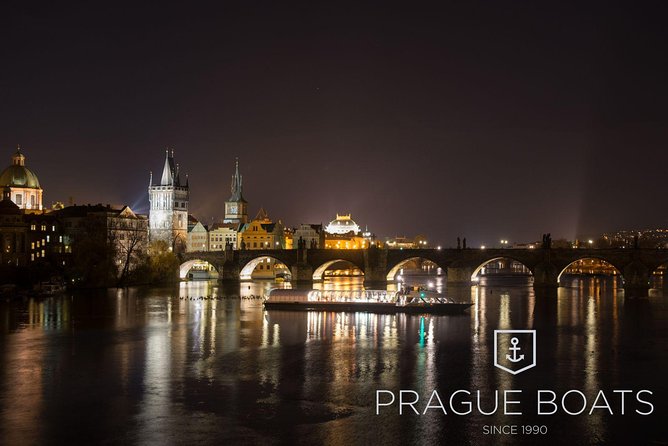 Prague Boats 3-hours Crystal Dinner Cruise - Live music and the evening mood