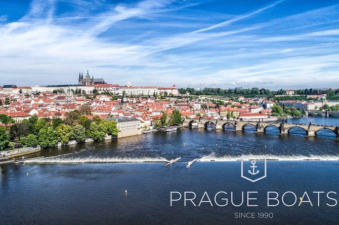PRAGUE BOATS: 50-Minute Sightseeing Cruise - Upstream toward Rudolfinum and Old Town