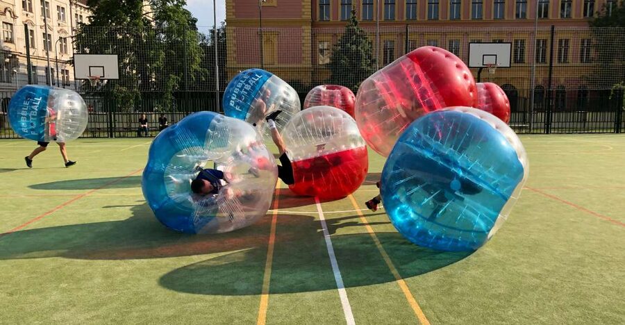 Prague: Bubbles football in city centre of Prague - Finding the field behind the brown gate
