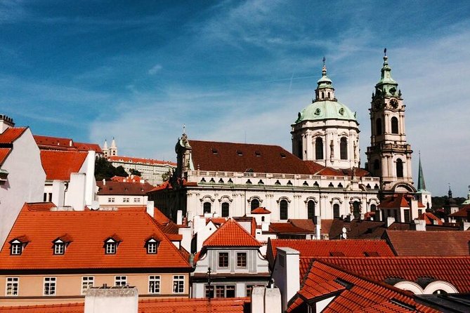 Prague: Bus Tour, Walking Tour, River Cruise and Lunch - A fast way to get your bearings in Prague