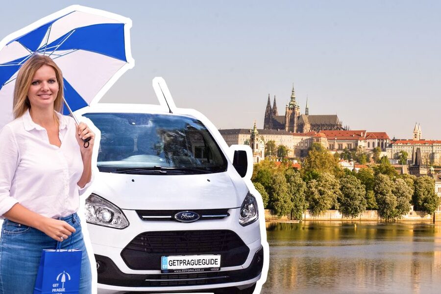 Prague Castle: Admission Ticket With Transfer And Audioguide - The first look from the castle walls
