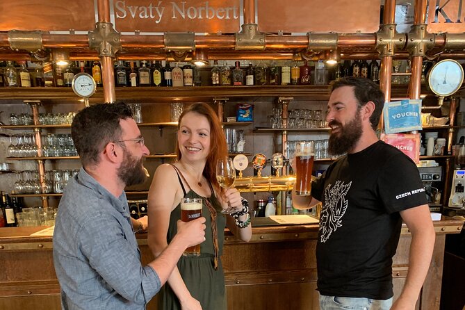 Prague Castle and Pubs Tour with Drinks Included - What the guides add to the afternoon