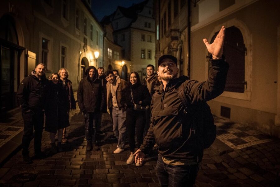 Prague: Castle Side Breweries & Pubs Guided Walking Tour - Prague Castle and Malá Strana after dark
