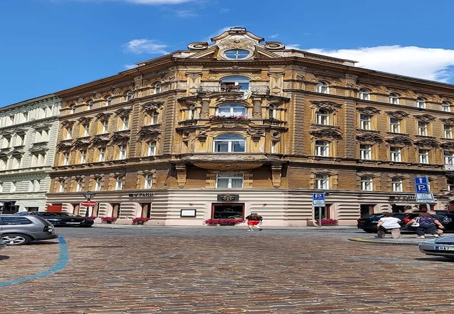 Prague Castle tour - Golden Lane in a compact 30 minutes