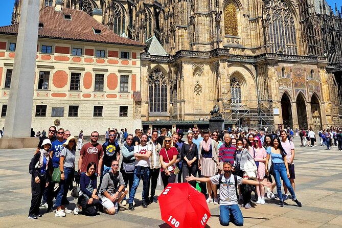 Prague Castle Walking Tour (Tip-based tour) - The Old Royal Palace and a dangerous window