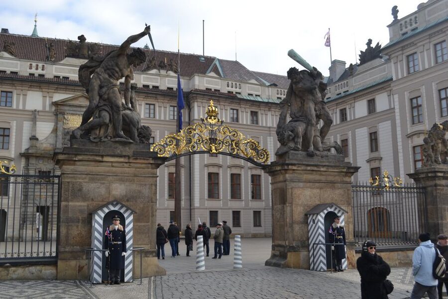 Prague City: 1-Hour Orientation Tour by Bus - What the 26-language audio adds