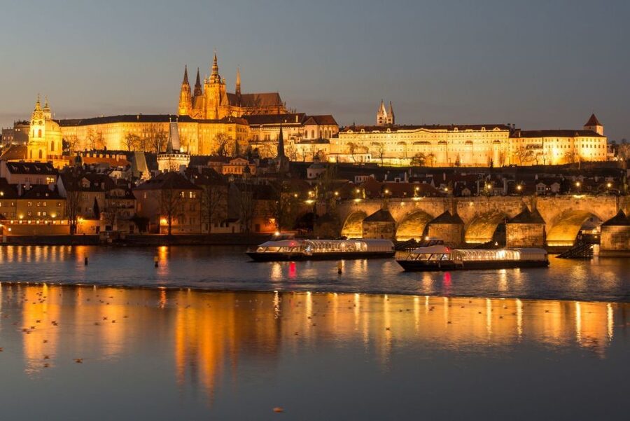 Prague: City Tour and Dinner Cruise with Hotel Pickup - Republic Square, the Powder Tower, and Art Nouveau Prague