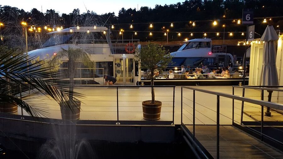 Prague: City Tour and Dinner Cruise with Hotel Pickup - The minibus route through Prague’s old quarters