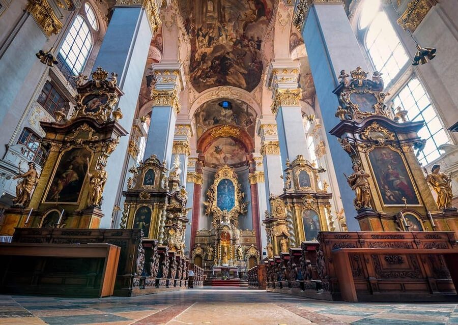 Prague: Classical Concert at St. Giles' Church - Why St. Giles Church makes the music better