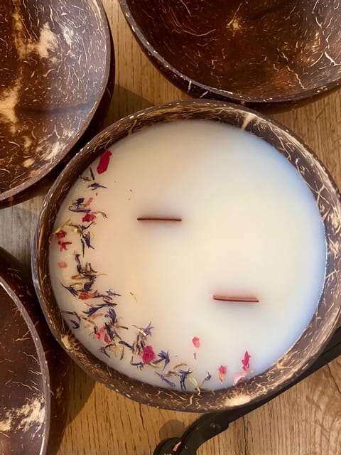 Prague: Coconut Candle Workshop - Mixing natural fragrance oils without overdoing it