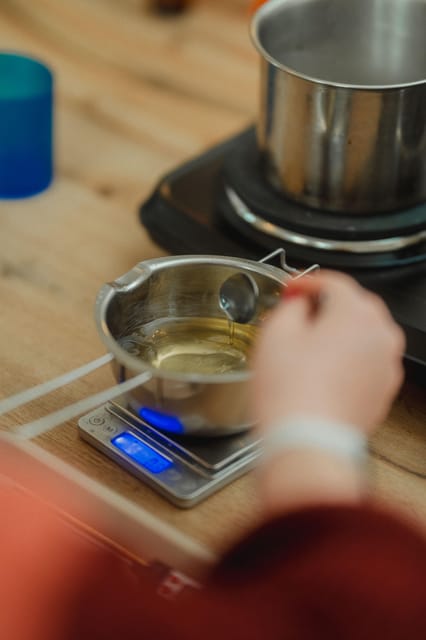 Prague: Coconut Candle Workshop - How the self-guided format feels