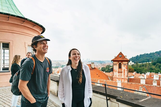 Prague Combo: Castle Guided Tour, Bus and Optional Boat - Golden Lane: tiny houses and a memorable finish