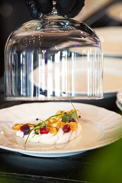 Prague: Czech Tapas Dining Experience with Unlimited Drinks - Choosing between three, four, five, and seven courses