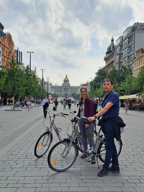 Prague E-Bike City Ride tour : 2hrs - Starting at Králodvorská 5
