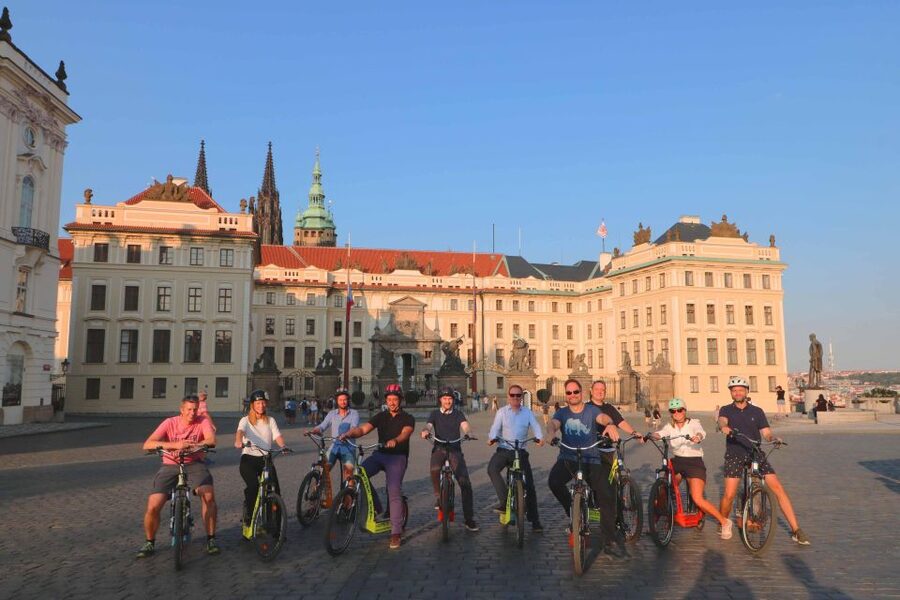 Prague: E-Bike/E-Scooter Viewpoint Tour - Letná Park and the Vltava panorama