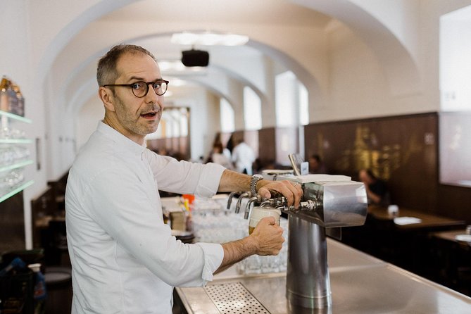 Prague Eat, Sip and Make Friends on Food Tour by Taste of Prague - Why this food tour is a smart first-day activity