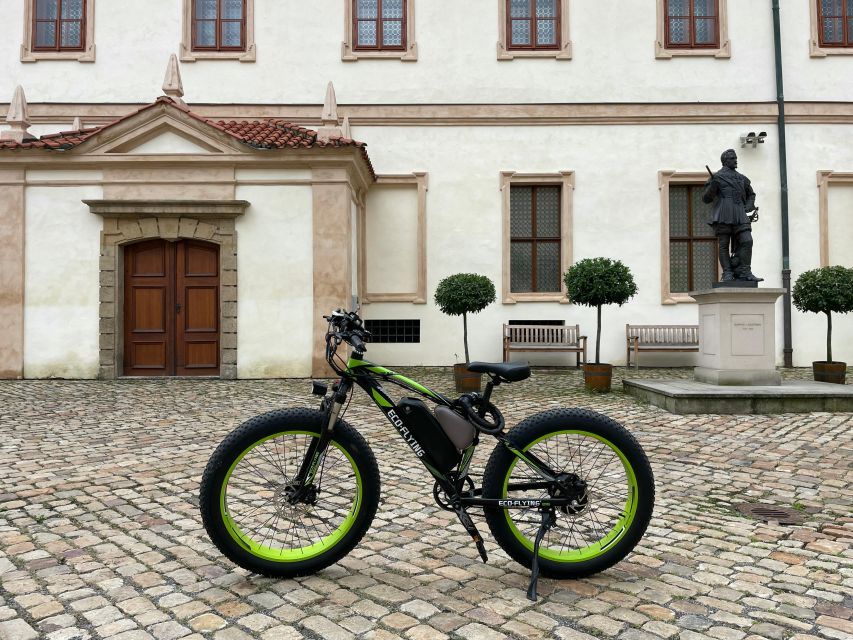Prague: Electric Scooter & Cruiser Fat eBike Rental - Why getting off and walking matters