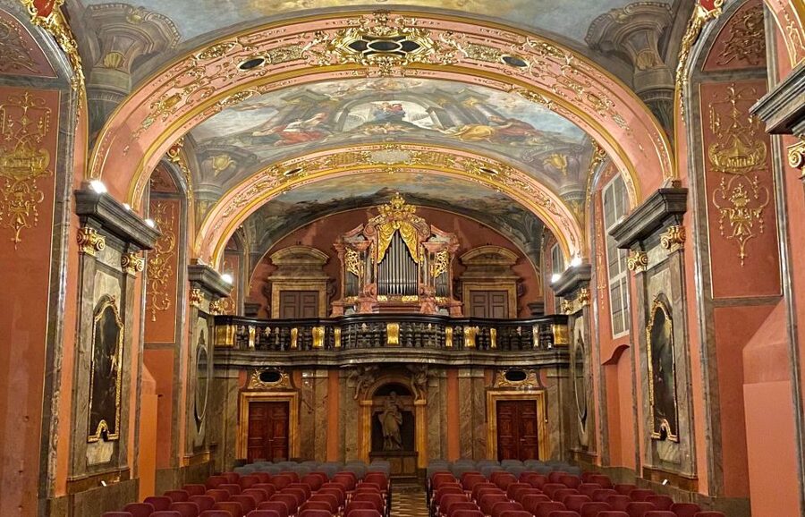 Prague: Entry Ticket Classical Concert at the Mirror Chapel - Seating, sightlines, and the reason to arrive early