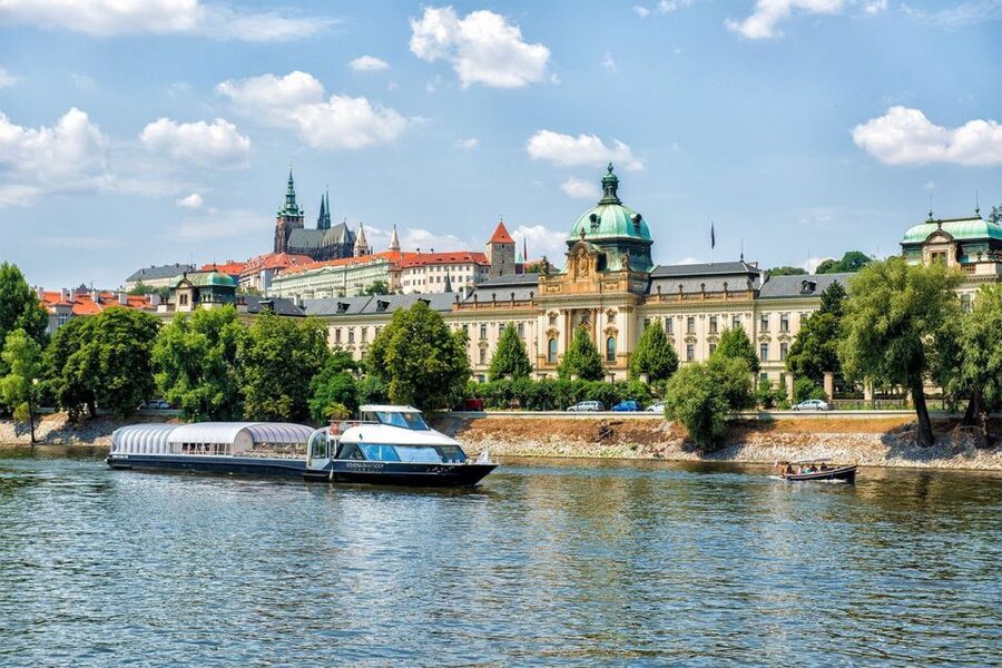 Prague: Evening Vltava River Eco Cruise with Prosecco - Pier 4 and the start of the evening