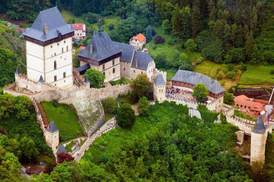 Prague: Fairytale Karlstejn Castle in Retro-Style Car - Weather, comfort, and what to bring