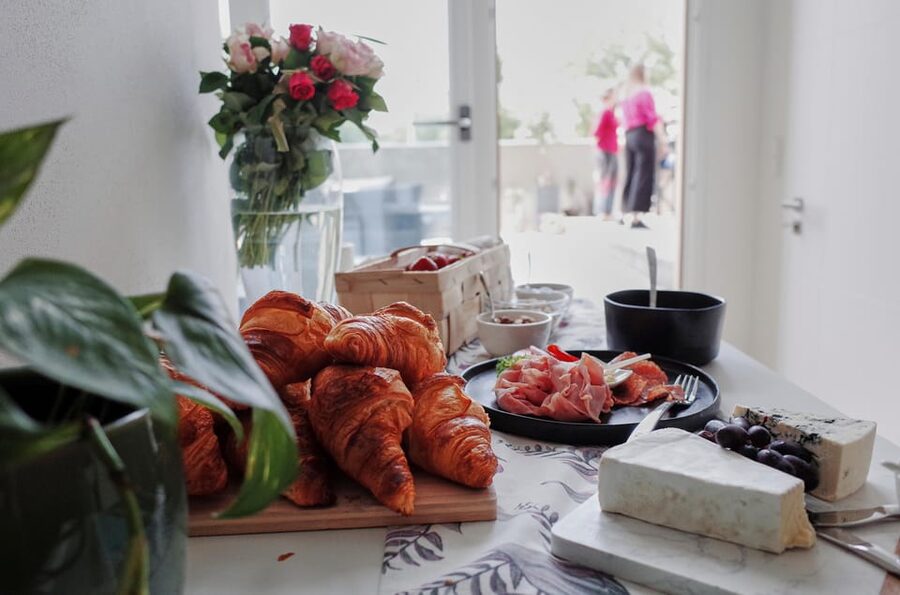 Prague: Farmers Market and Brunch Class with Celebrity Chef - Who will enjoy this most