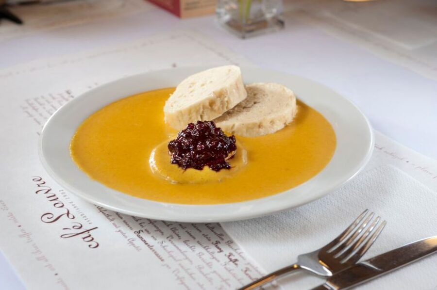 Prague: Food and Beer Guided Walking Tour with Tastings - What the $104 Price Really Covers