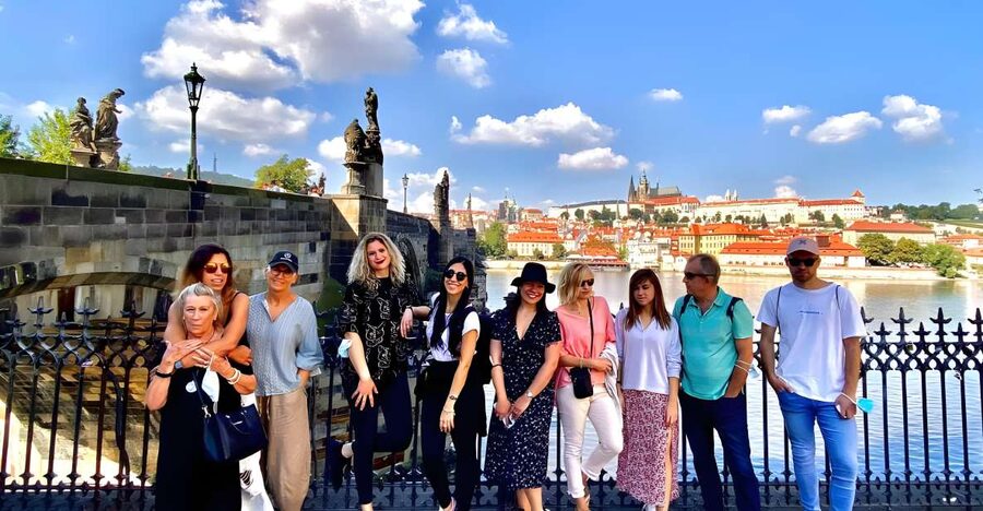 Prague: Full-Day Private Tour of Prague - 5 hours - The lunch break, and what you pay for