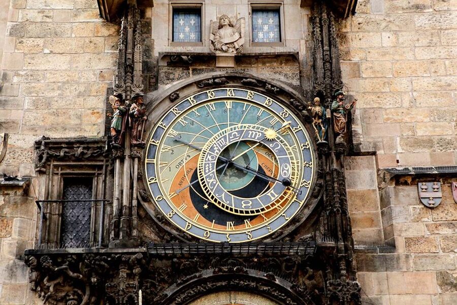 Prague: Full-Day Sightseeing Tour with Cruise and Lunch - Who will enjoy this Prague day tour?