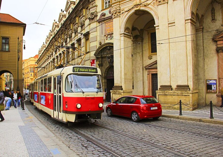 Prague: Full-Day Tour with Lunch and River Boat Cruise - Starting at Prague’s Astronomical Clock