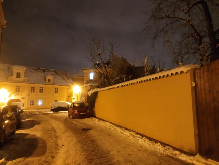 Prague: Ghost Walking Tour - When to go, and what to wear