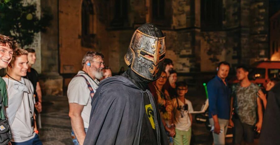 Prague: Ghost Walking Tour Where Legends Come To Life - Guide quality and language choices