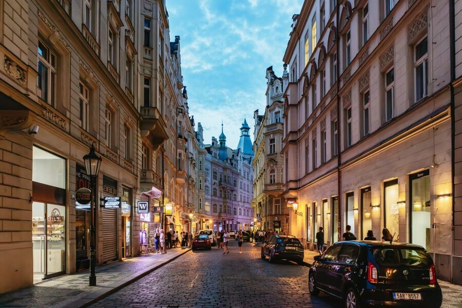 Prague: Ghost Walking Tour Where Legends Come To Life - Mariánské náměstí and the quieter lanes