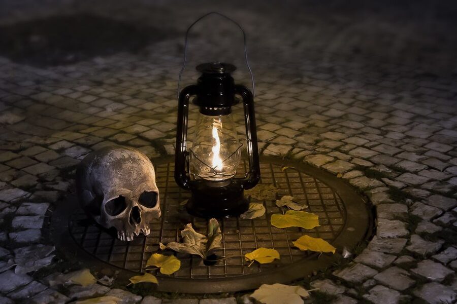 Prague: Ghosts and Legends Nighttime Guided Walking Tour - The guides make or break the experience