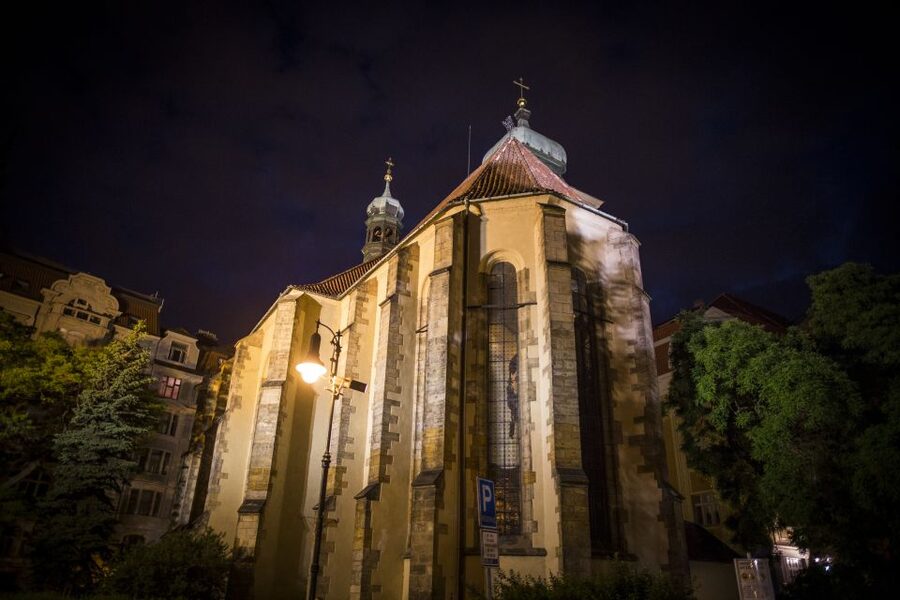 Prague: Ghosts and Legends of the Old Town Evening Tour - Key points to know before booking