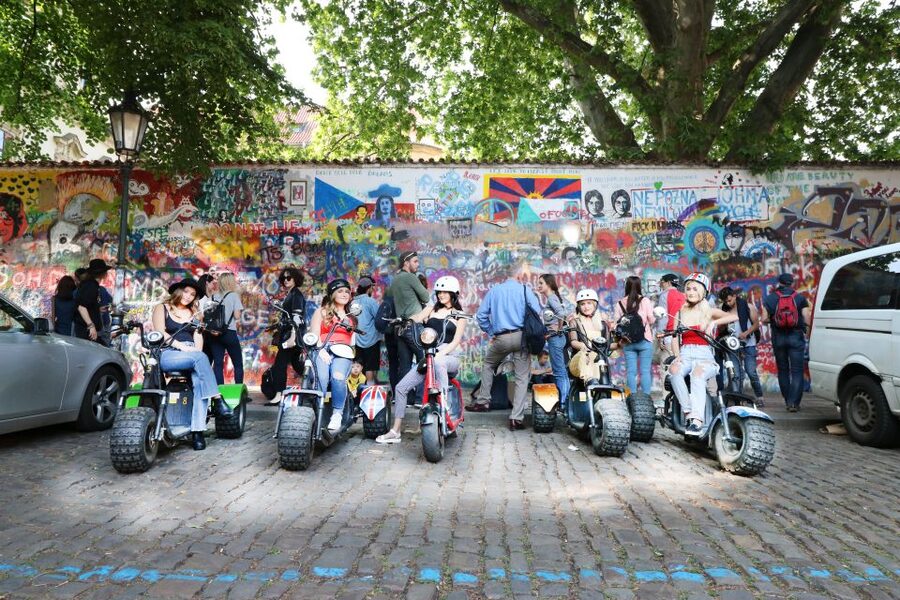 Prague: Grand e-Scooter Guided Tour - Why an e-scooter makes sense in Prague