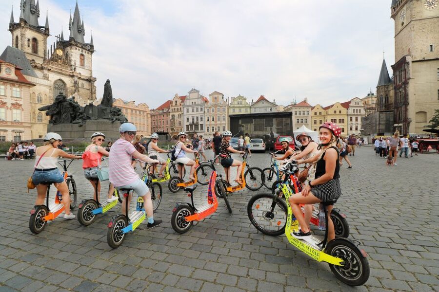 Prague: Grand e-Scooter Guided Tour - Old Town Square and the Jewish quarter
