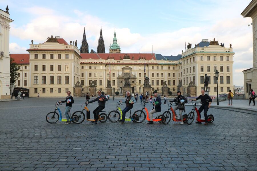 Prague: Grand e-Scooter Guided Tour - Guides, group size, and the tour’s pace